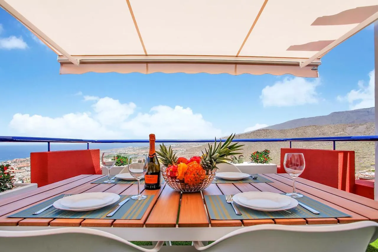 아데제 Wonderful View, Huge Terrace Solarium, Private Parking 아파트