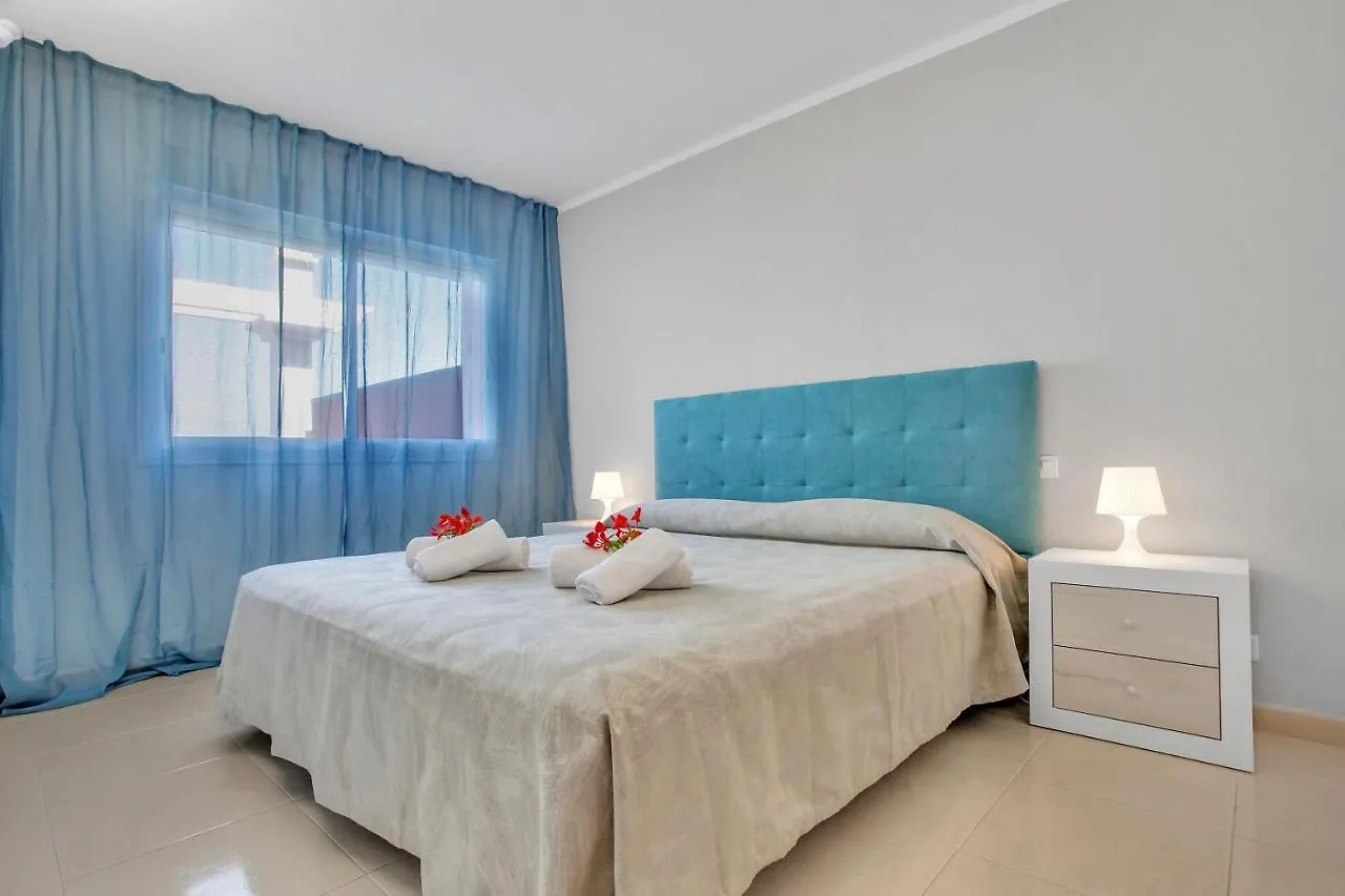 아데제 Wonderful View, Huge Terrace Solarium, Private Parking 아파트 스페인