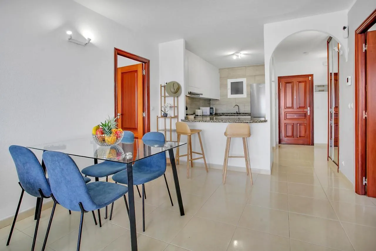 아데제 Wonderful View, Huge Terrace Solarium, Private Parking 아파트